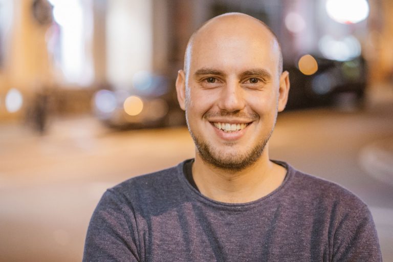 Benjamin Thoma, Auszubildender der Gesundheits- und Krankenpflege und Student der Pflegewissenschaft B.Sc.