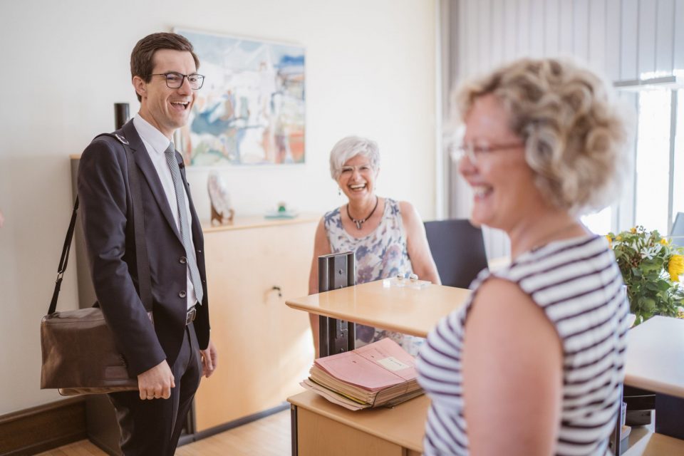 Begrüßung im Büro von Frau Lücke und Frau Unger. | 2. Juli 2018