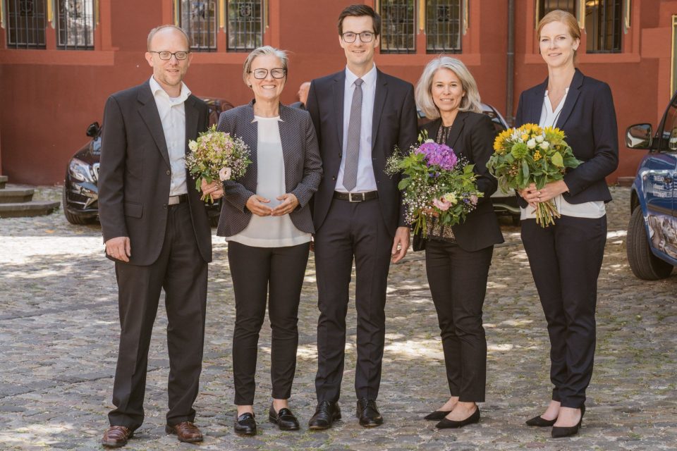 Die neuen Teammitglieder rund um Oberbürgermeister Martin Horn. vlnr: Joachim Fritz, Stadtteilreferent; Simone Hund, Büroleitung; Nicole Horstkötter, persönliche Referentin; Katja Heinrich, Social Media. | 2. Juli 2018